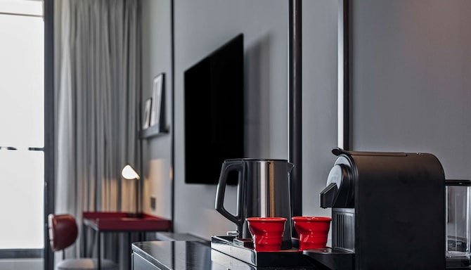 Radisson RED Danang - Executive Room - City View