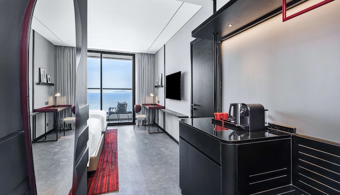 Radisson RED Danang - Executive Room - Ocean View