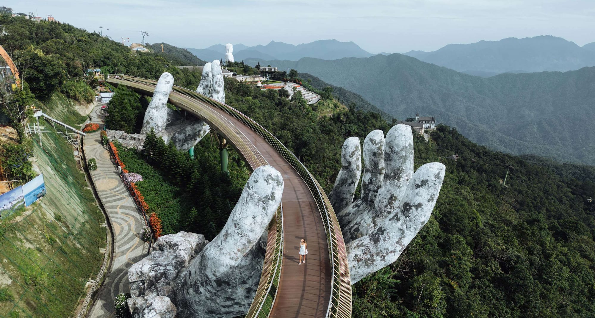 Radisson RED Danang - Golden Bridge