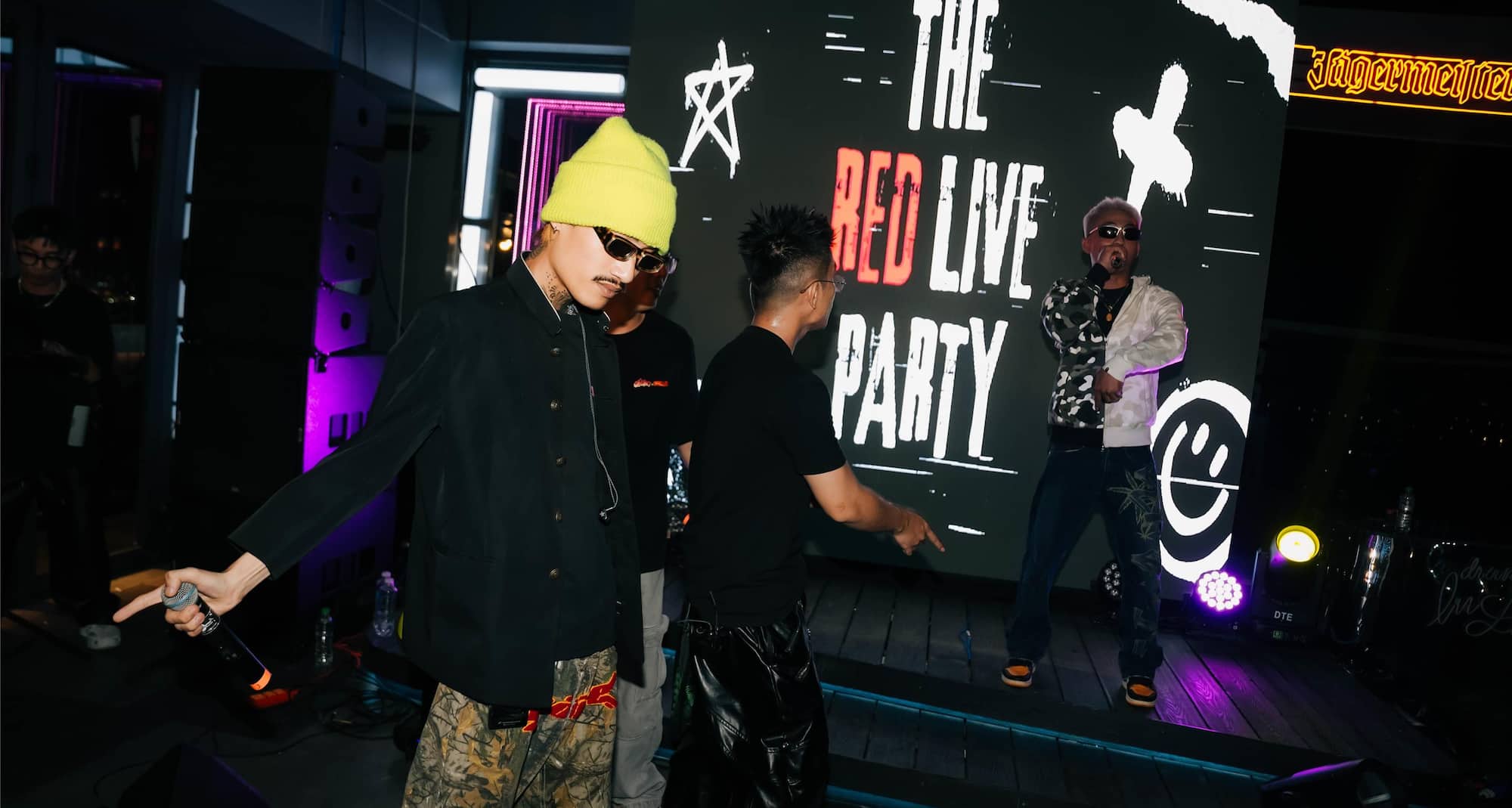 Radisson RED Danang - The RED Live