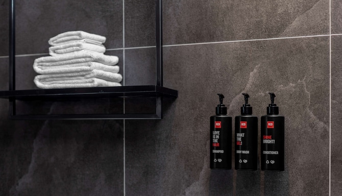 Radisson RED Danang - Bathroom Amenities