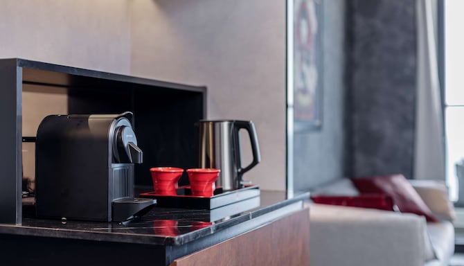 Radisson RED Danang - Suite - Living Room