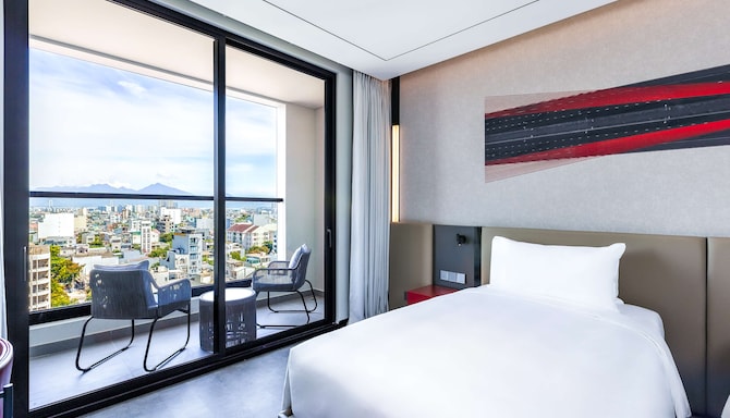Radisson RED Danang - City View - Superior Room