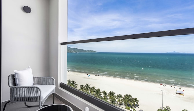 Radisson RED Danang - Ocean View - Deluxe Room