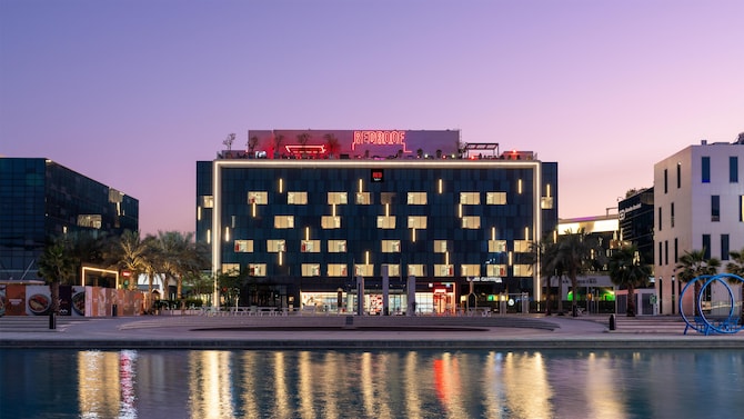Radisson RED Dubai Silicon Oasis - Udvendig udsigt
