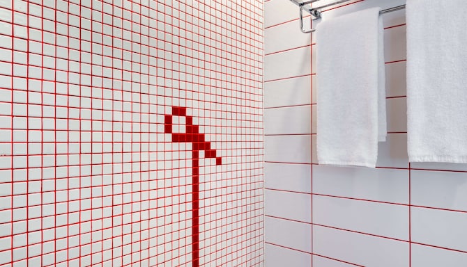 Radisson RED Dubai Silicon Oasis - Shower detail