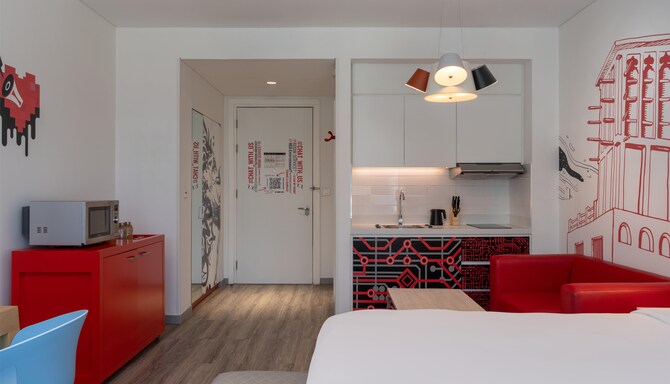 Radisson RED Dubai Silicon Oasis - 客房/住宿