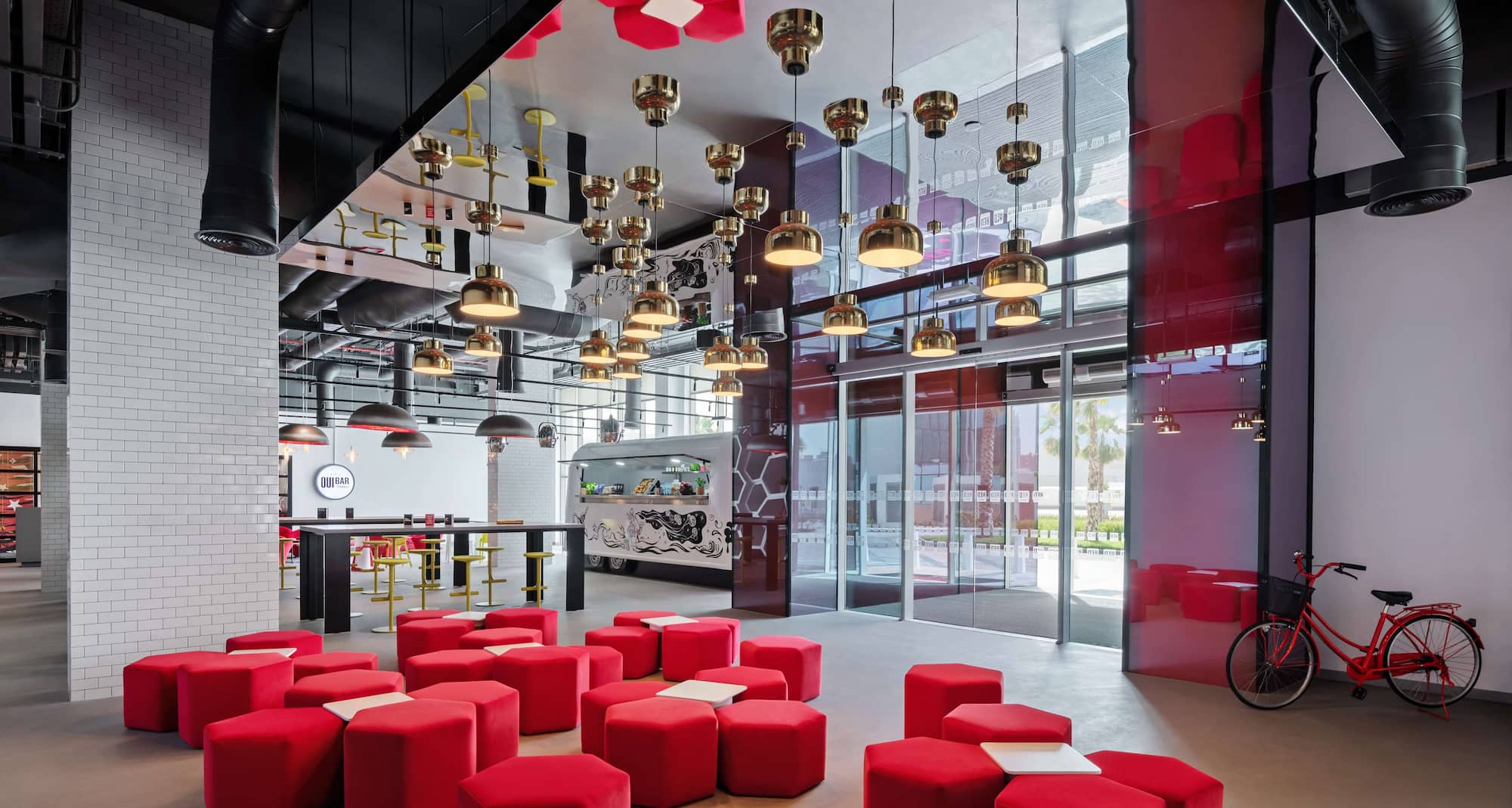 Radisson RED Dubai Silicon Oasis - Lobby