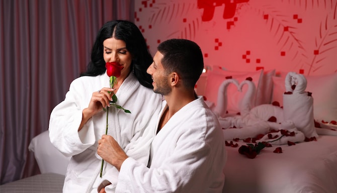 Radisson RED Dubai Silicon Oasis - Couples stay