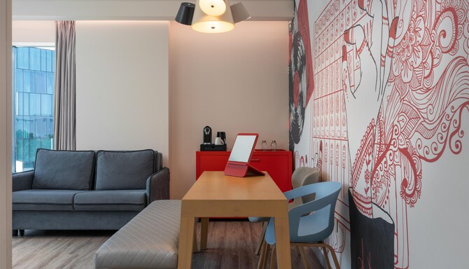 Radisson RED Dubai Silicon Oasis - 套房