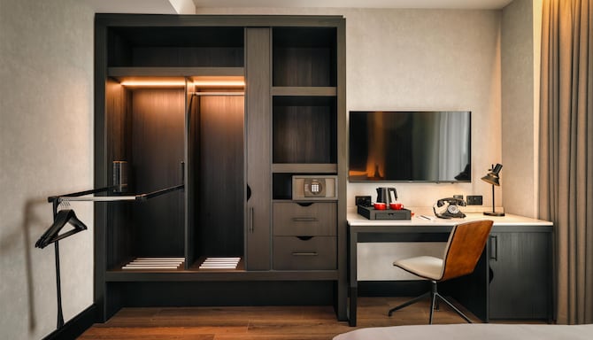 Radisson RED Galway - Accessible Room