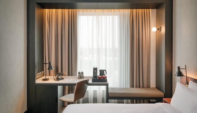 Radisson RED Galway - Premium Room