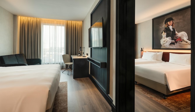 Radisson RED Galway - Guest Rooms - Interconnecting