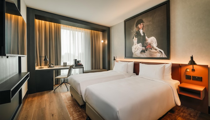 Radisson RED Galway - Premium Twin Room