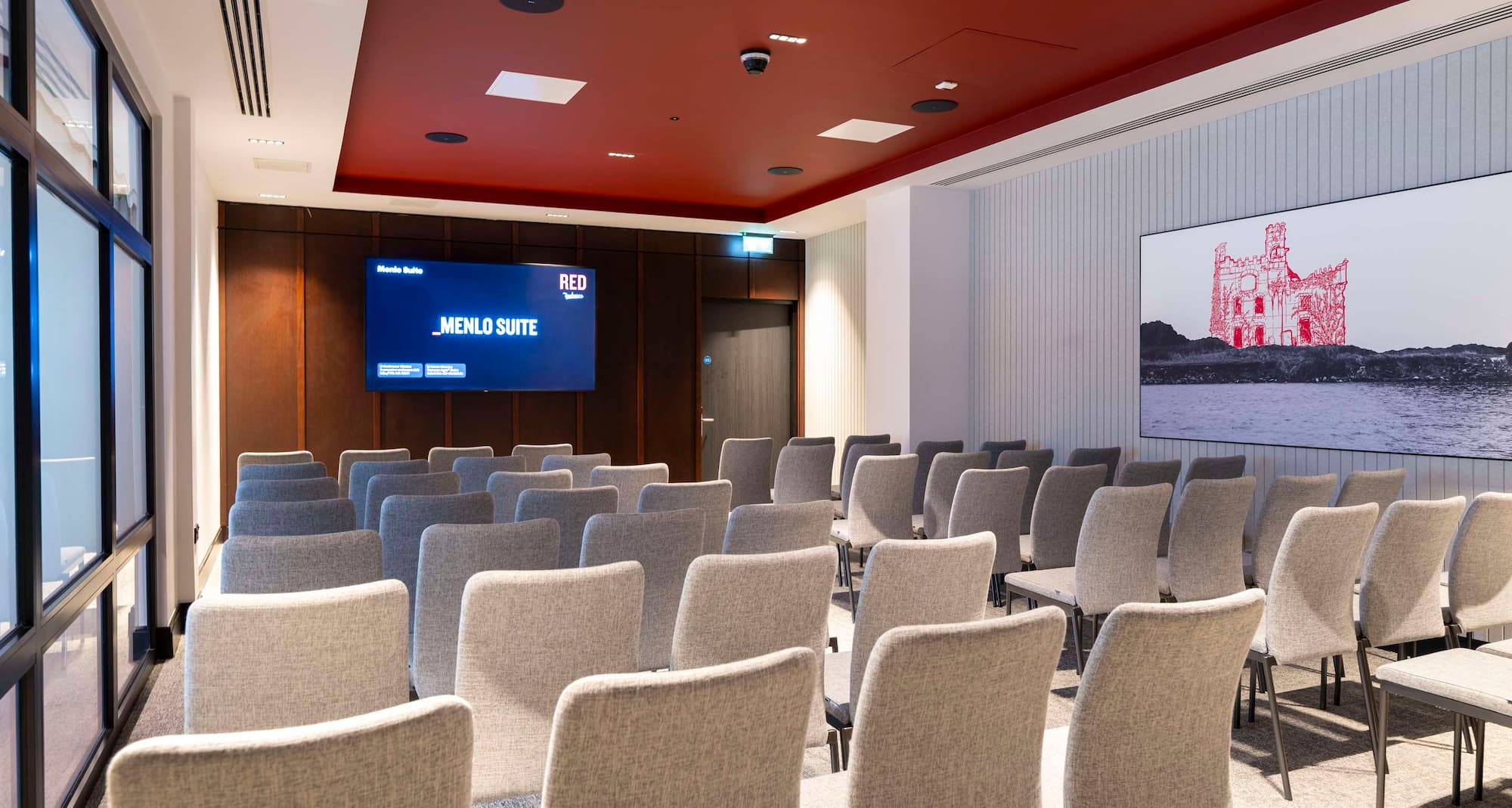 Radisson RED Galway - Menlo Suite