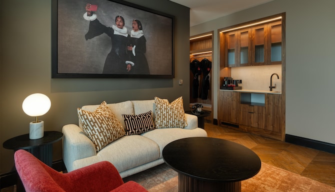 Radisson RED Galway - Suite