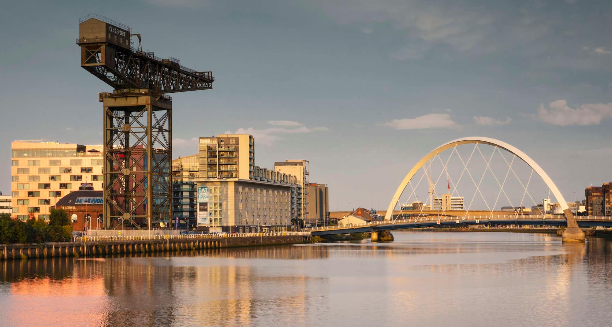 Radisson RED Glasgow - The Finniston Crane and the Clyde Arc on the River Clyde