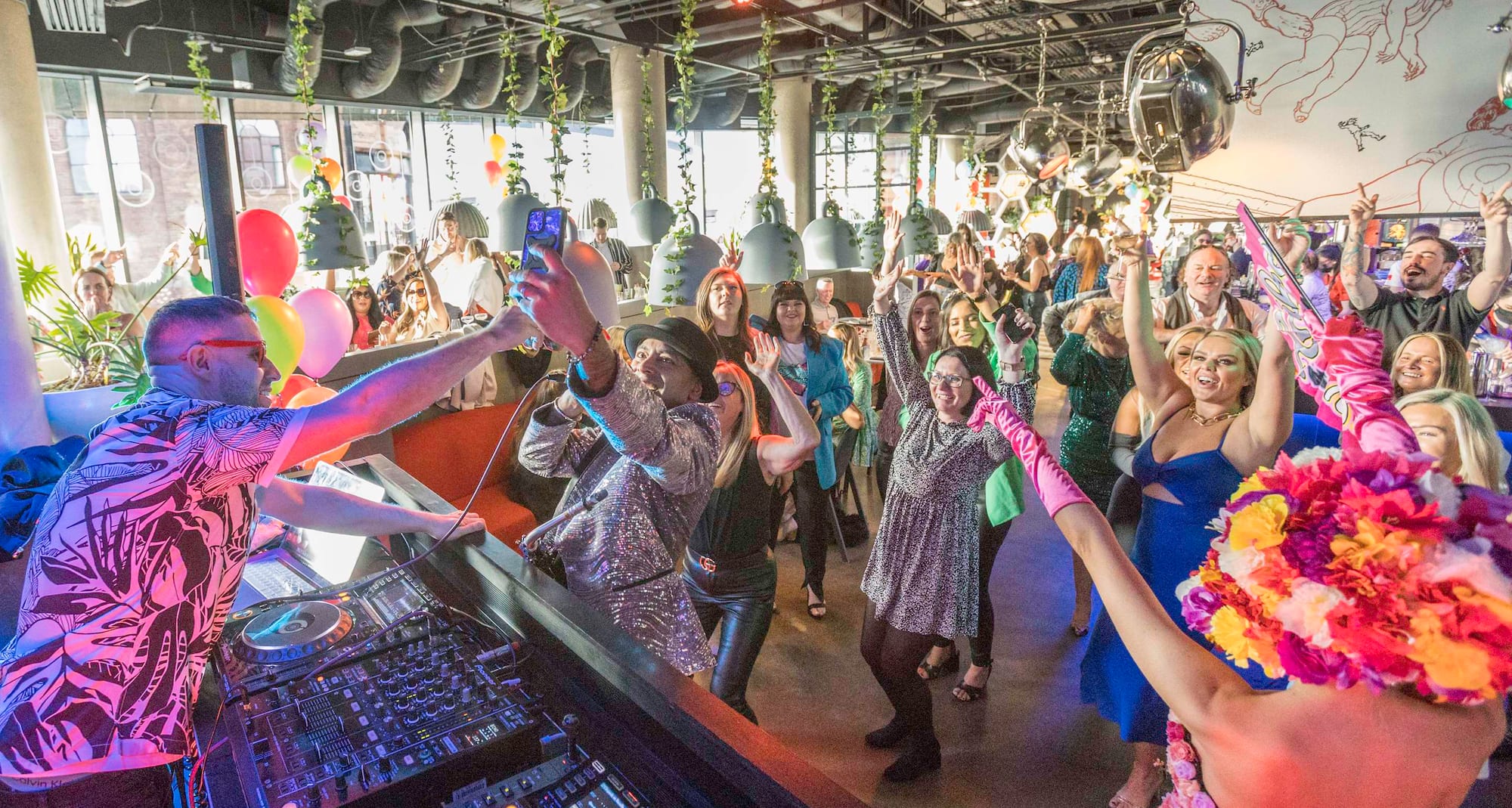 Radisson RED Glasgow - Boogie Brunch