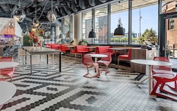 Radisson RED Glasgow - OUIBar + KTCHN