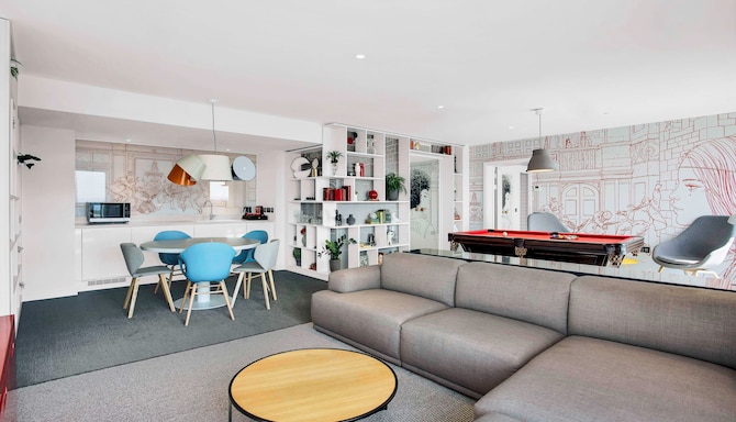 Radisson RED Glasgow - Sweet Suite