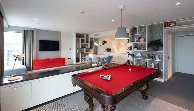 Radisson RED Glasgow - Sweet Suite