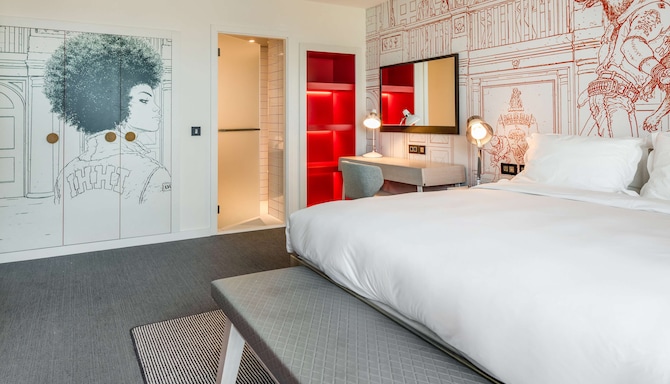 Radisson RED Glasgow - Sweet Suite