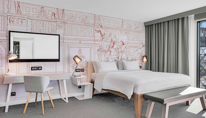 Radisson RED Glasgow - Sweet Suite
