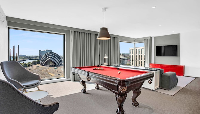 Radisson RED Glasgow - Sweet Suite