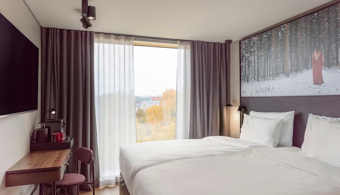 Radisson RED Helsinki - Hotellihuone
