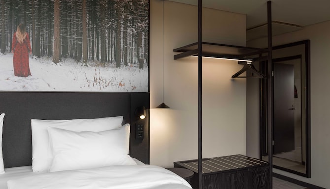 Radisson RED Helsinki - Hotellihuone