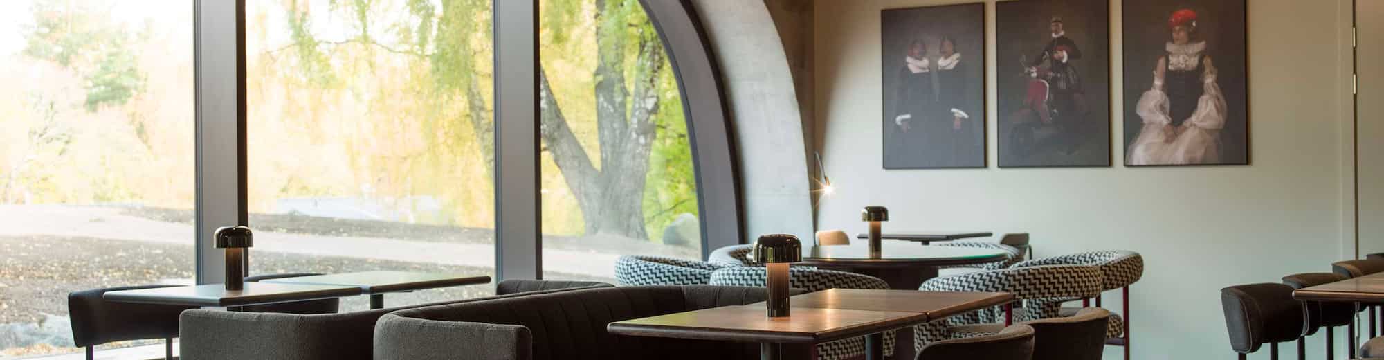 Radisson RED Helsinki - RED Bar & Kitchen