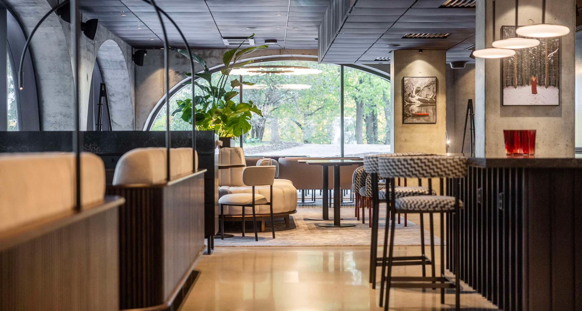 Radisson RED Helsinki - RED Bar & Kitchen