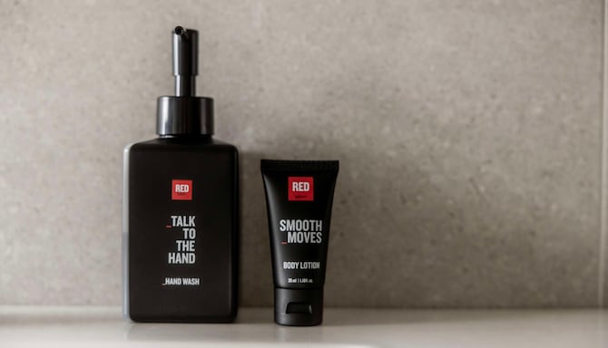 Radisson RED Helsinki - Sviitti kylpyamme