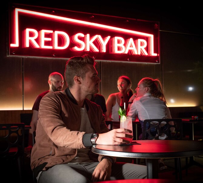 Book Now to Enjoy Our Cocktail Bar in Glasgow Radisson RED