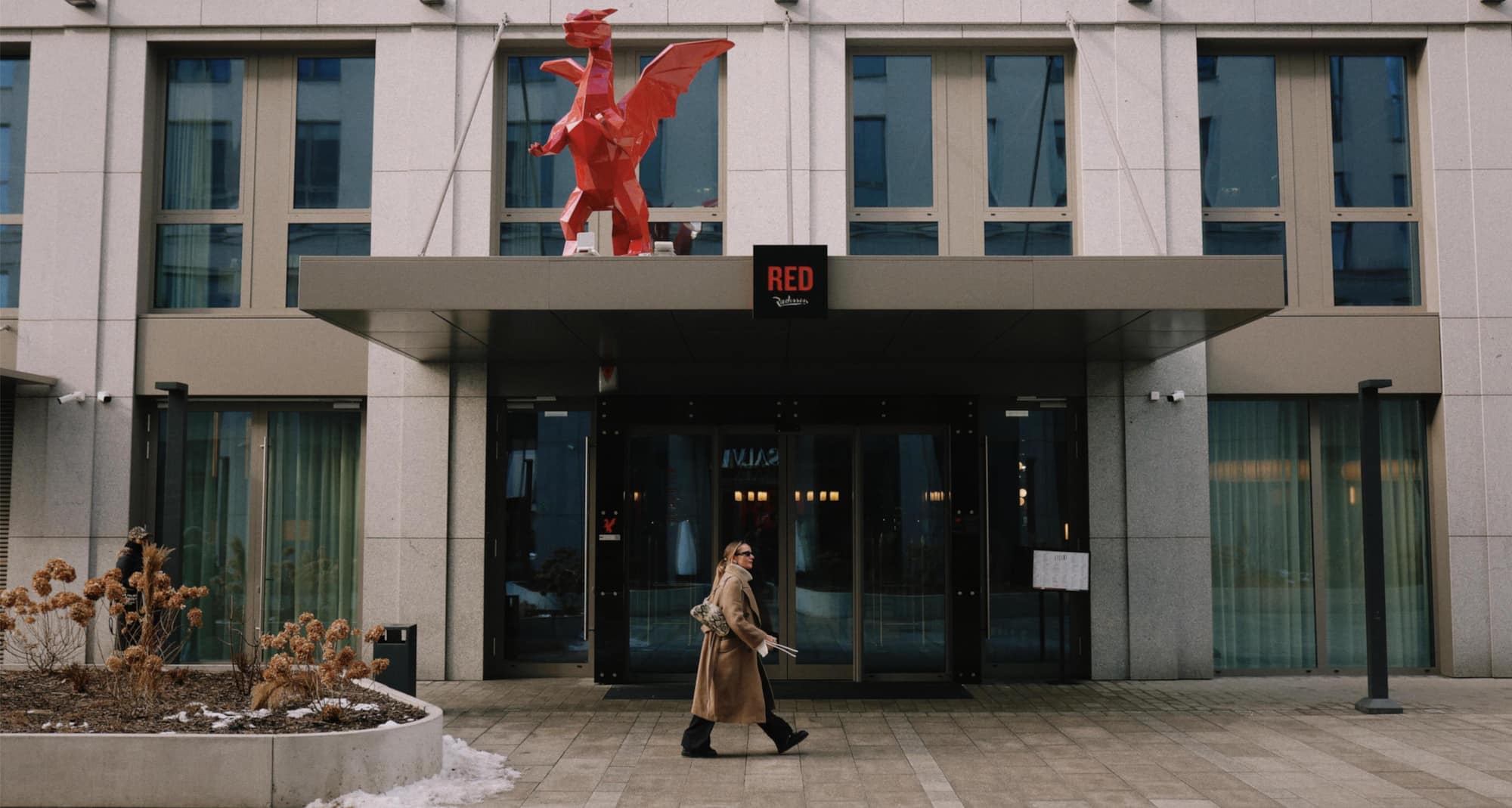 Radisson RED Hotel and Radisson RED Apartments, Krakow - Hotel entrance - promotional photo