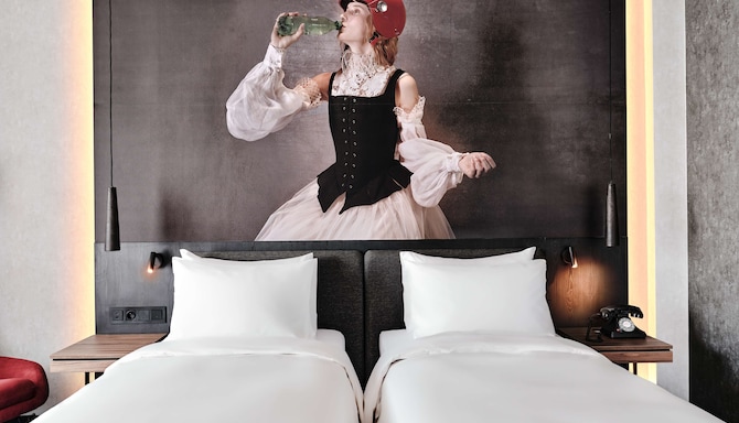 Radisson RED Hotel & Radisson RED Apartments, Krakow - Gaestezimmer