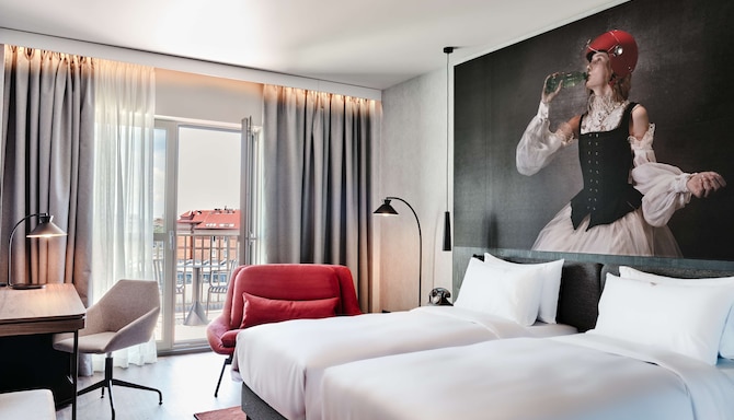 Radisson RED Hotel & Radisson RED Apartments, Krakow - Gaestezimmer