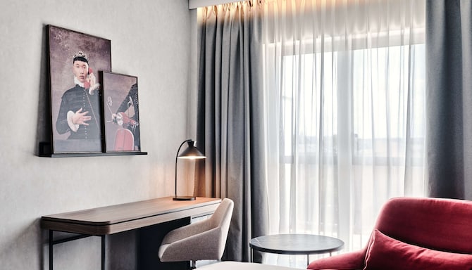 Radisson RED Hotel & Radisson RED Apartments, Krakow - Gaestezimmer