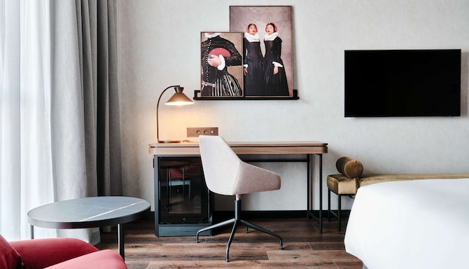 Radisson RED Hotel & Radisson RED Apartments, Krakow - Gaestezimmer