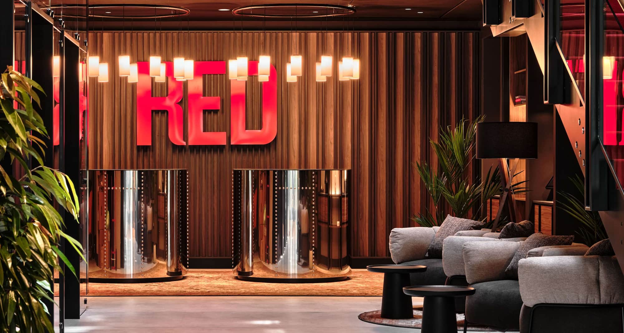 Radisson RED Hotel & Radisson RED Apartments, Krakow - Reception