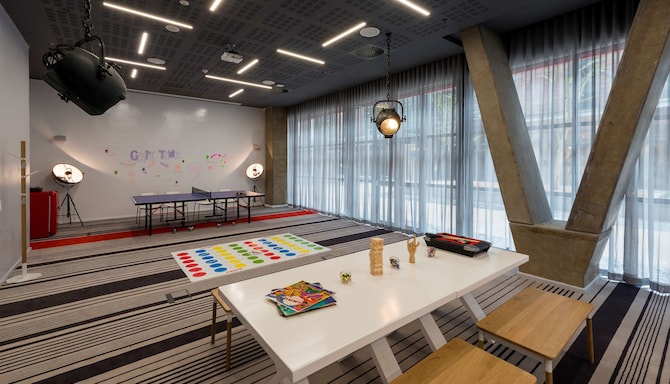 Radisson RED Hotel, VandA Waterfront, Cape Town - Game Room