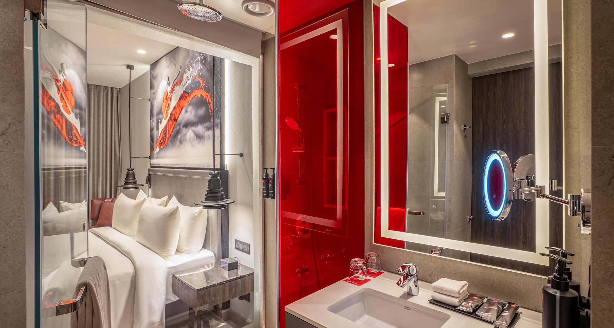 Radisson RED Indore - Superior King bed & bathroom