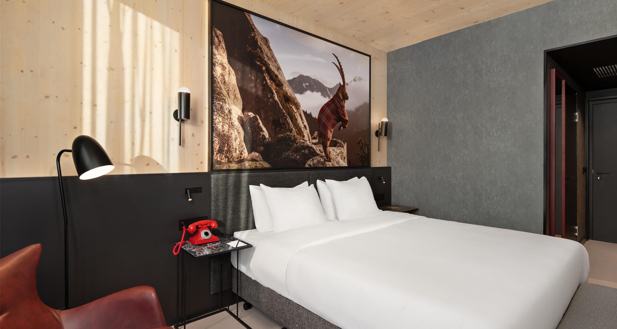 Radisson RED Innsbruck - Guest Room