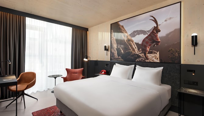 Radisson RED Innsbruck - Guest Room