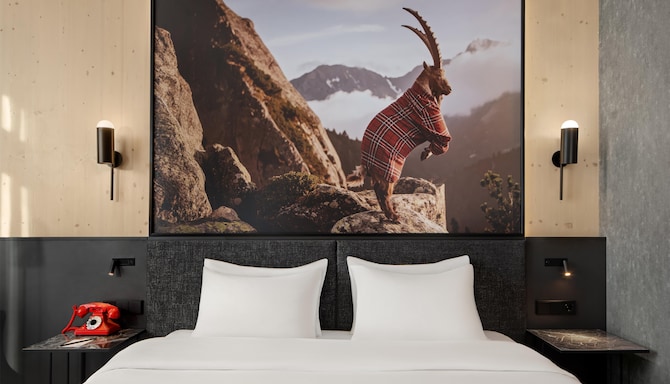 Radisson RED Innsbruck - Guest Room