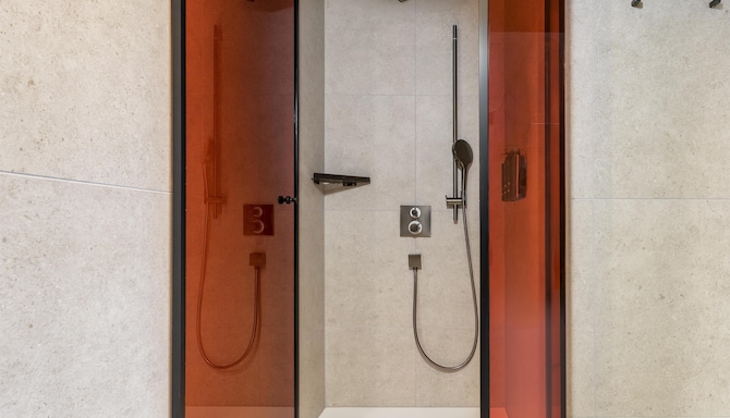 Radisson RED Innsbruck - Suite Bath