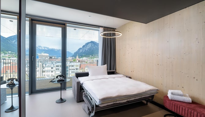 Radisson RED Innsbruck - Junior Suite Amenity