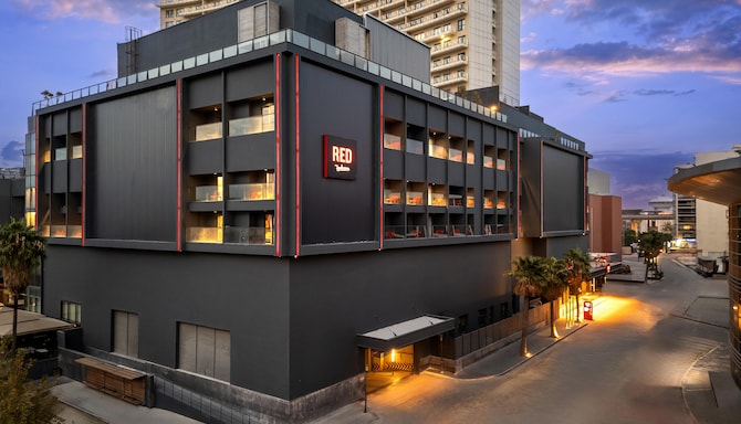 Radisson RED Izmir Point Bornova - Utvendig utsikt