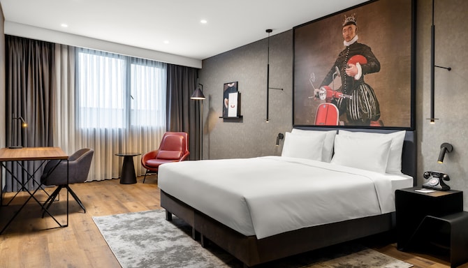 Radisson RED Izmir Point Bornova - Guest room