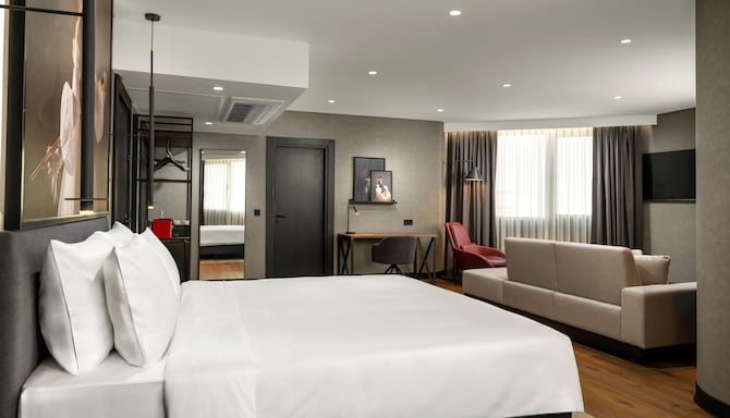 Radisson RED Izmir Point Bornova - Point Junior Suite